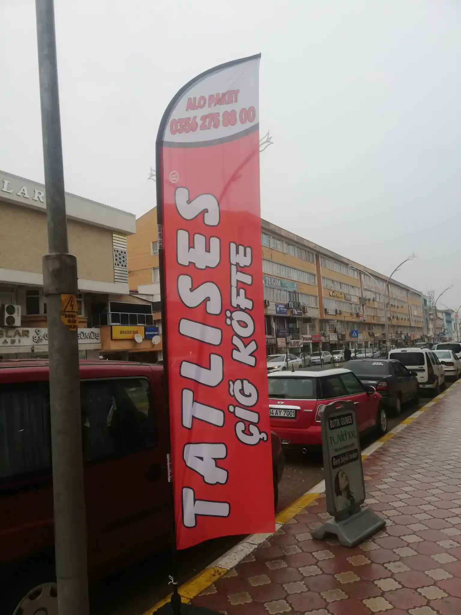 Çiğ Köfteci Yelken Bayrağı-1